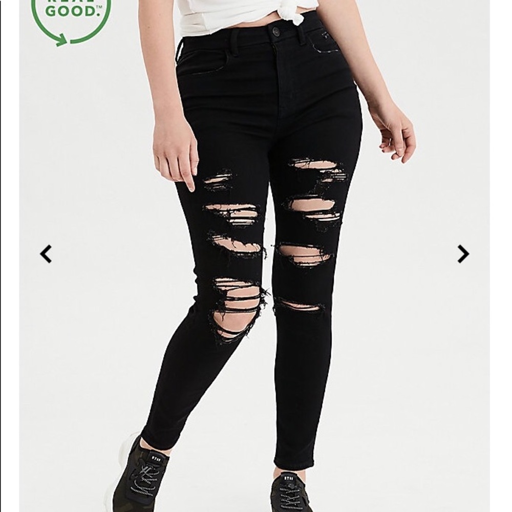 Curvy American Eagle ripped black jeans! NWOT